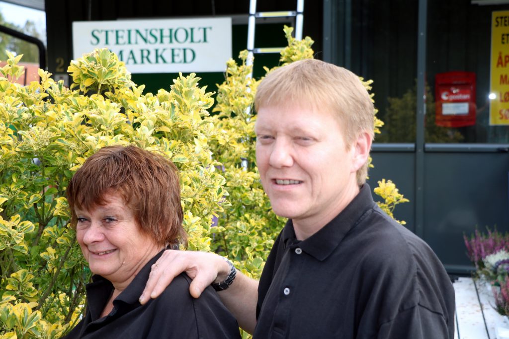 Steinsholt marked Merkur-programmet nærbutikk LArdal Steinsholt Wenche Kenneth Vestfold 