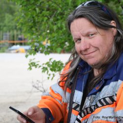 Vinteren er i anmarsj nå. -Her er artikkelen med brøytebilsjåfør Hans Josefsen fra i sommer