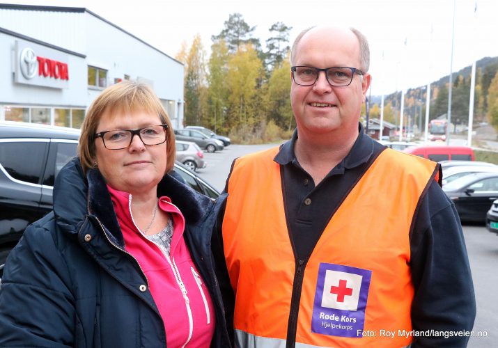 Ordfører i Nord Arudal Inger torun klosbøle og stig 'Åstveit øystre slidre røde kors tv-innsamilg