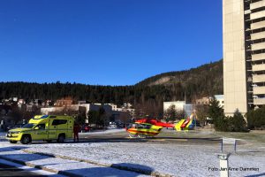 Ved planlegging av nytt sykehus i Drammen ser vi at gjenbruk av kompetanse og erfaringer fra Østfoldsykehuset, reduserer prosjektkostnadene i 100 millioners klassen, sa Bent Høie. Foto Jan Arne Dammen