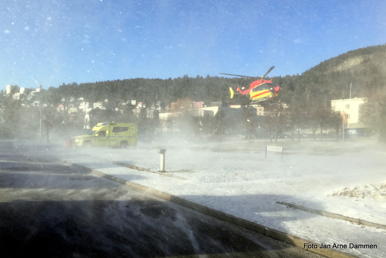 Stiftelsen Norsk Luftambulanse følger etter befolkningen der de er, for å gi et enda bedre luftambulansetilbud og ekstra trygghet. Foto Jan Arne Dammen