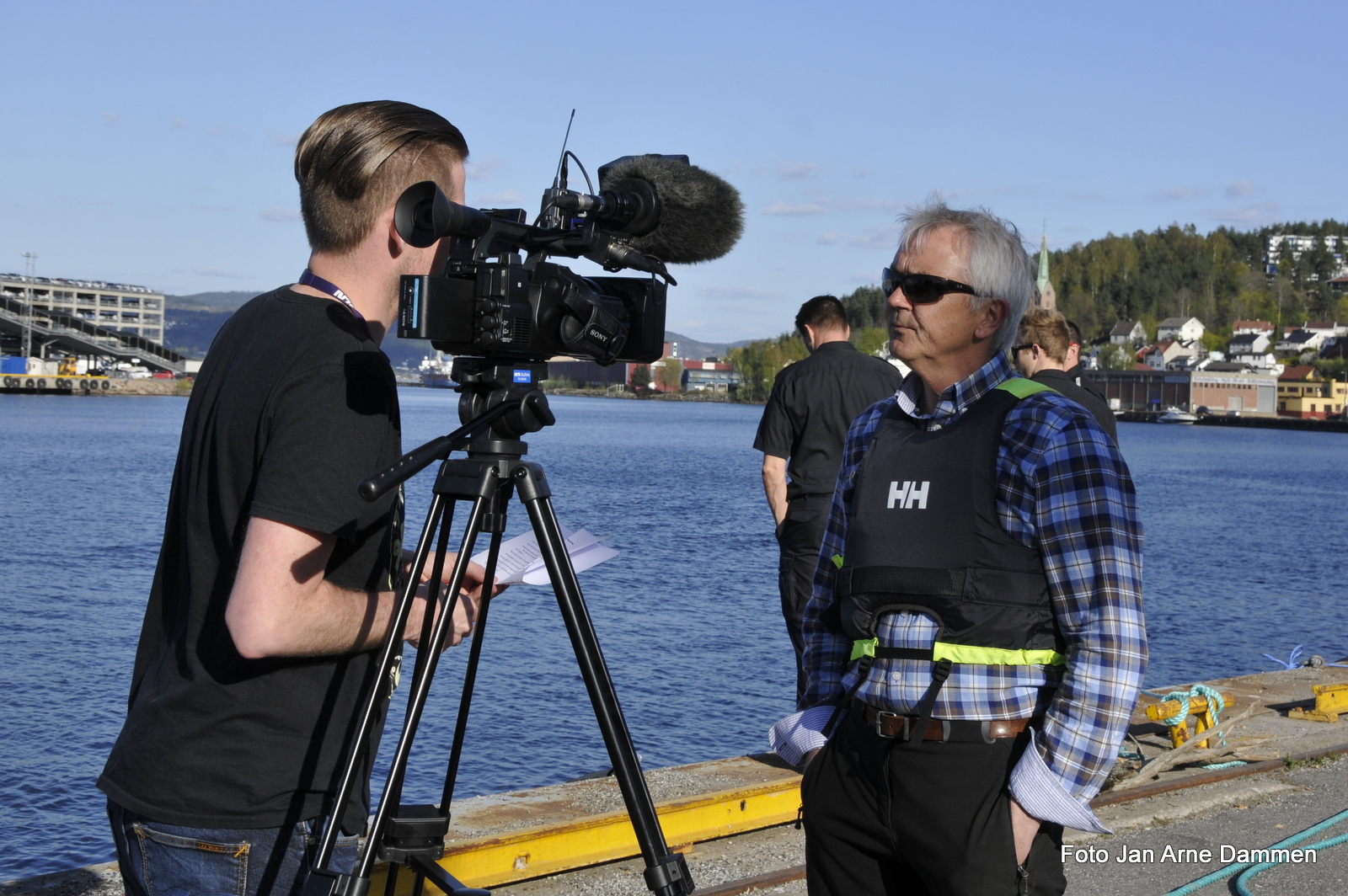 Stig A. Berg blir intervjuet av NRKs Vegard AAS. Foto Jan Arne Dammen 