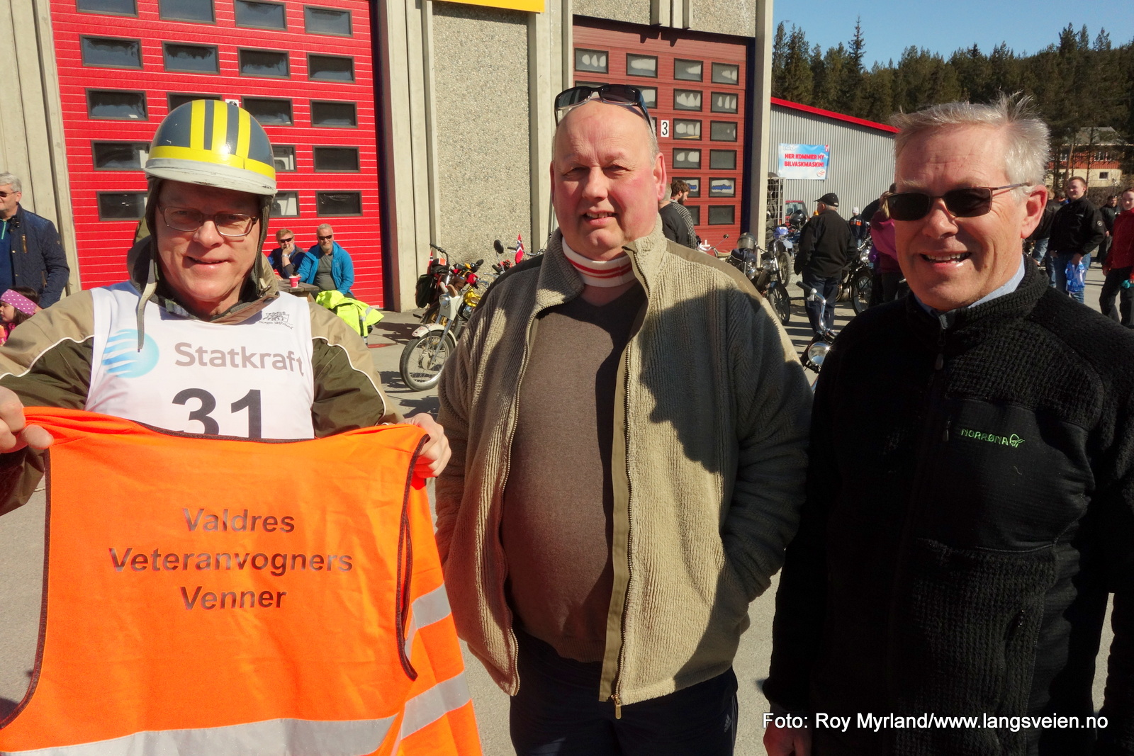 Mopedløpet "Volbufjorden rundt" med Skrævarokken mopedlaug i Valdres. Foto: Roy Myrland/www.langsveien.no