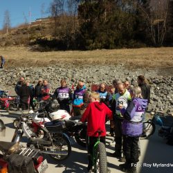 Mopedløpet "Volbufjorden rundt" med Skrævarokken mopedlaug i Valdres. Foto: Roy Myrland/www.langsveien.no