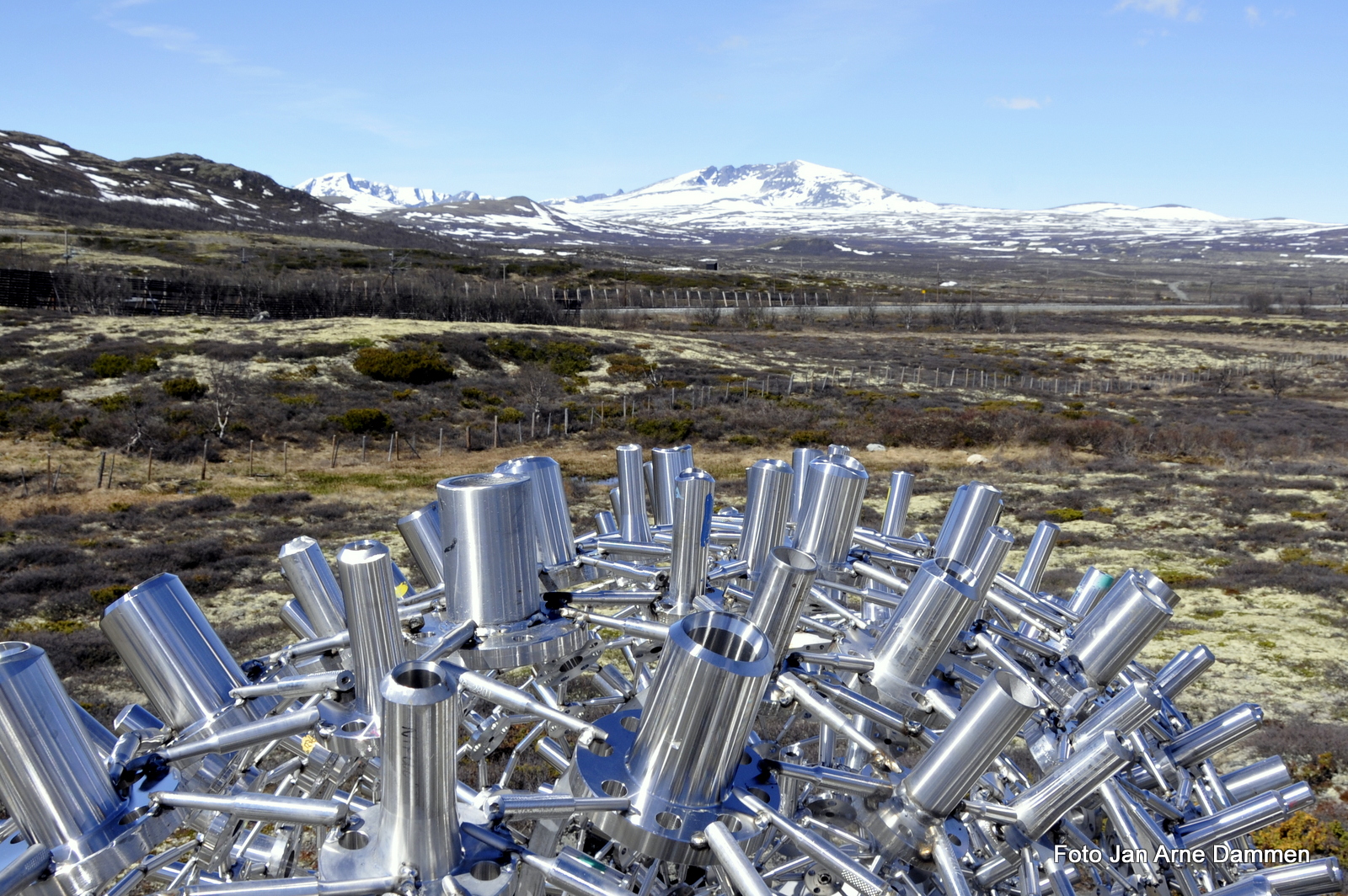 Mental genbank med Snøhetta i bakgrunnen Foto Jan Arne Dammen