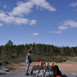 Flere leirduer ble knertet ned i tur og orden. Foto Jan Arne Dammen