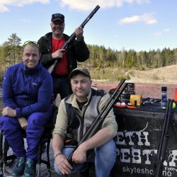 Kenneth Aspestrand sammen med fornøyde arrangører Anders Nupen Hansen og Arne Andersen Foto Jan Arne Dammen