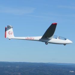 Fri som fuglen. Lørdag 19. august arrangeres Nordisk seilflydag på Fagernes Lufthamn, Leirin. Foto Jan Arne Dammen