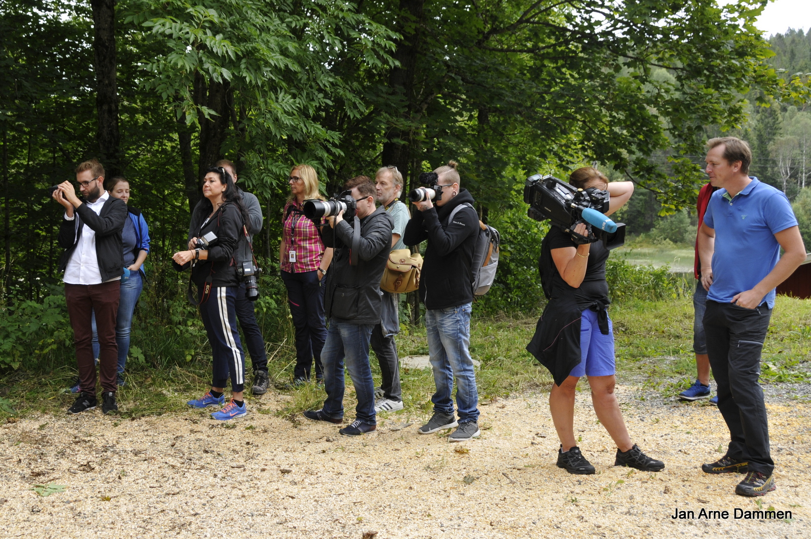 Pressen var på plass. Foto Jan Arne Dammen