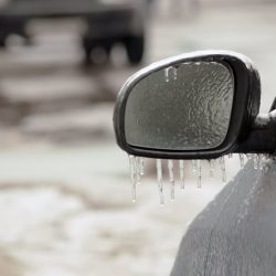 Underkjølt regn - la bilen stå, råder NAF