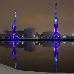 Drammen Havn to blå og noe snø