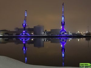 Drammen Havn to blå og noe snø