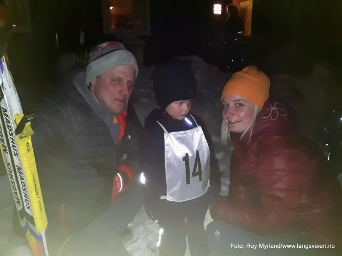 Familien Bakken i Skrautvål. Agnar Bakken, Magnus og Malene Enger i Valdres skisenter . Foto Roy Myrland