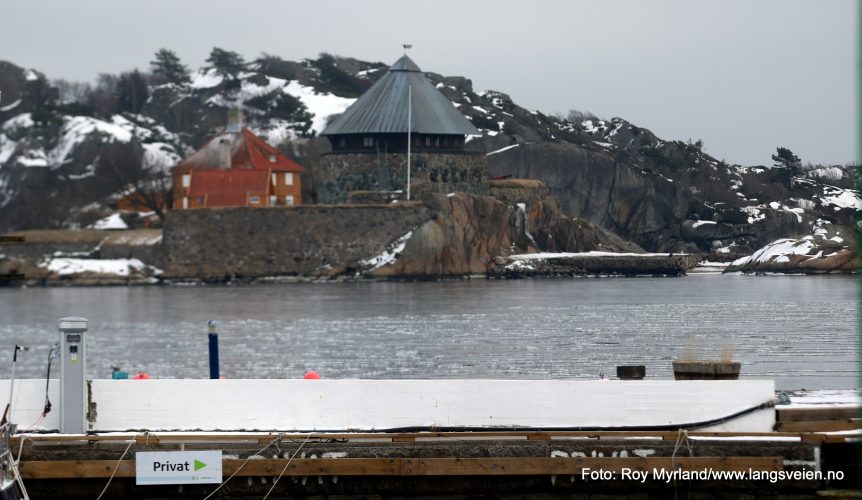 Citadellet, Stavernsøya, Kruttårn, Kystby, Skagerrakk , Islagt LArvik havn Foto Roy Myrland