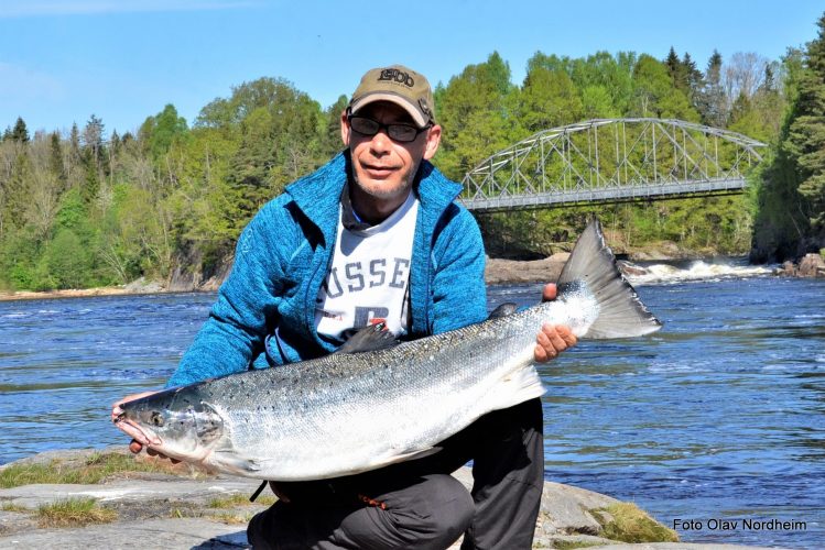 Årets første Lågalaks