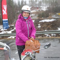 Anne Reidun Tvenge mopedløp Valdres Foto Roy myrland 1. mai-tur