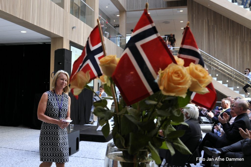 Direktør Siri Skumlien på LHL-sykehuset Gardermoen var stolt da LHL sykehuset Gardermoen ble åpnet. Foto Jan Arne Dammen