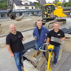 Fra venstre: Vidar Sgbråten i Brødrene Dokken A/S , Vidar Venås i ABAX og Frank Tømmervik i Abax. Foto Roy Myrland / Langsveien.no