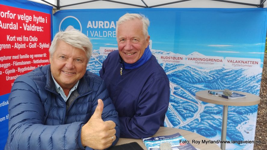 Stilhopperen Olav Hansson og Olav Melan, Fjellhytter på Aurdalsåsen ved Danebu Kongsgård i Valdres. Foto Roy Myrland