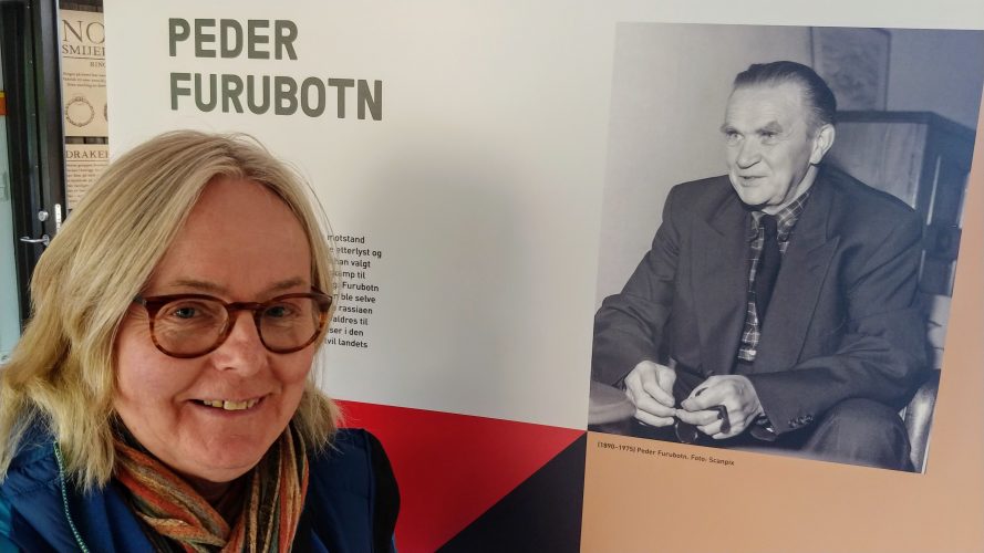 Ingeborg Solbrekken om PEder Furubotn. Torsdag 13. september kl. 19.00 lanserer Ingeborg Solbrekken (bildet over) boka si «Gestapos mest ettersøkte nordmenn». Det skjer på Valdres Folkemuseum på Fagernes. Boka er om Peder Furubotn og hans venner, som oppholdt seg mye i Valdres under 2. verdenskrig. Under er et intervju med forfatteren dagen før lanseringen. I forbindelse med boklanseringen er det også opprettet en utstilling på Valdres Folkemuseum, med mer informasjon om sentrale personer i boka. Boklanseringen starter kl 19.00 på Valdres Folkemuesum på Fagernes 13. september og er åpen for alle. Tysk