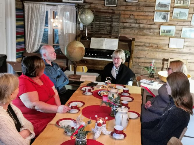 Det vakraste frå Valdres. -Eventyr om spelemann frå Vang