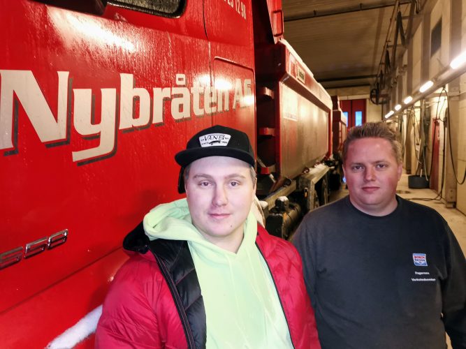 Steffen Nybråten og Kai Morten Granl Fagernes Verkstedsenter bilsvask storbilvask valdres langsveien. foto roy myrland