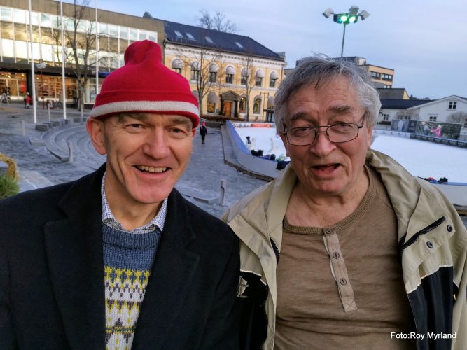 Dialekter. Olav Nordheim varaordføre. Bypatriot Atle Krohn Johansen. Nynorsk og dialekt. Foto roy myrland