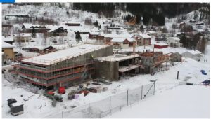 Sanne og Hauglid A/S bygger Sør-Aurdalshallen i Bagn i VAldres Foto Kjell Einar KAna / KReativ videoproduksjon