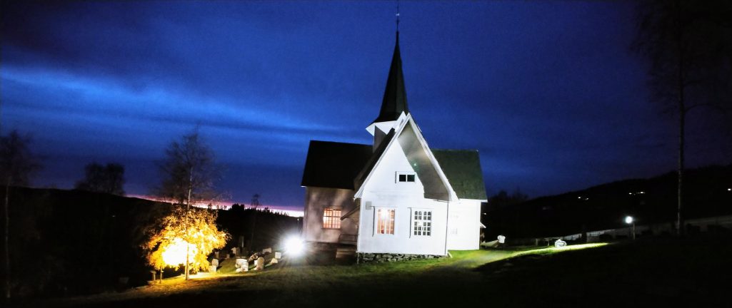 «No lauvast det i li»  - salmekveld i Skrautvål kirke