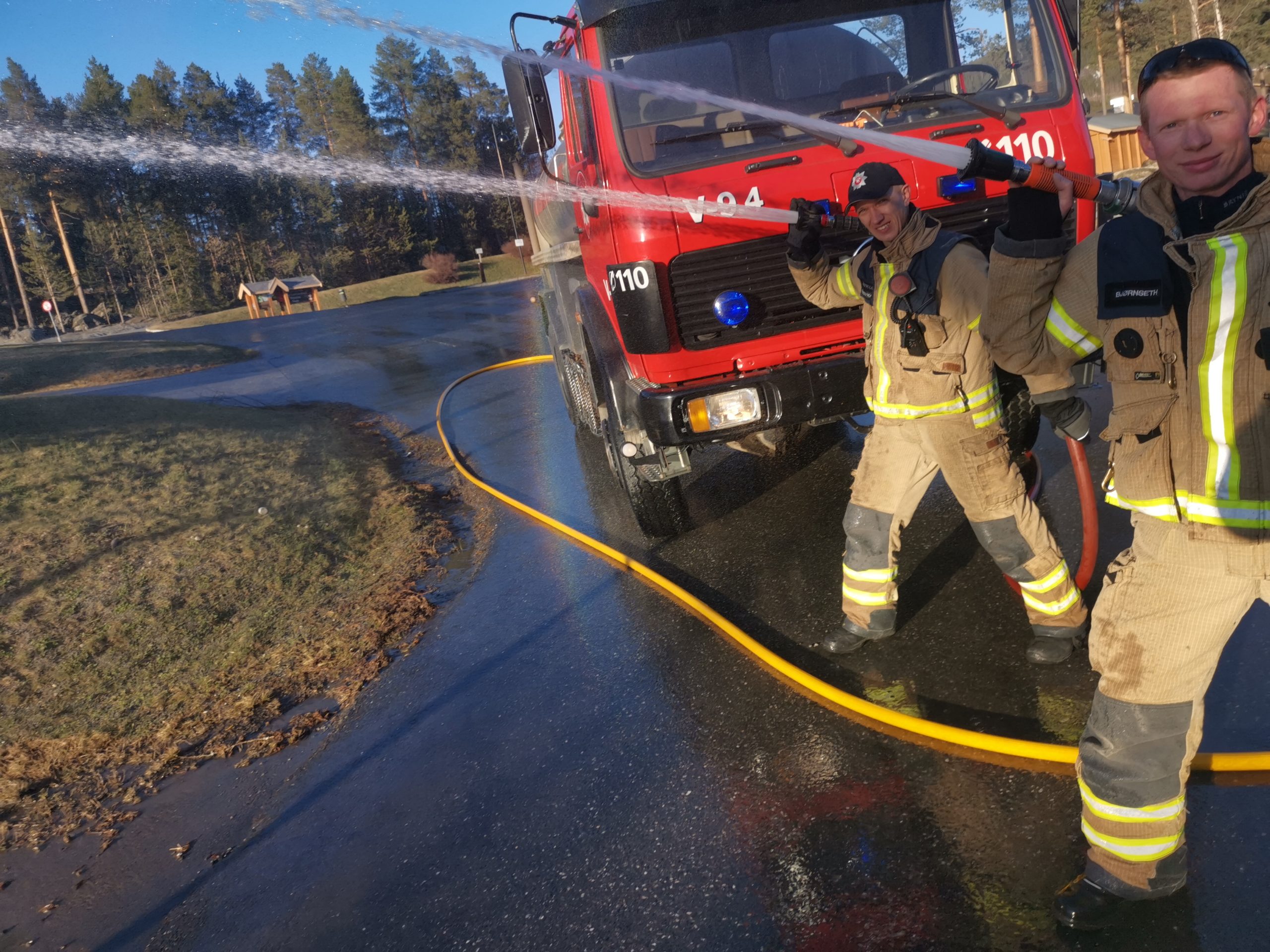 Norge i rødt, hvitt og blått. -I dag var det Øystre-Slidre det!