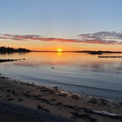 Vidunderlig solnedgang over Ubbeskjær i Helgeroa. Men, ...