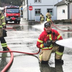 Vår Herre skriver feil, men brannvesenet rydder opp.