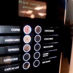 Det virker fort jålete med 28 typer varm kaffe.