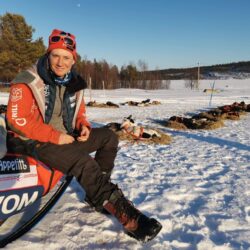 Hundekjører Marit Beate Kasin er så langt bort det er mulig å komme fra Valdres.