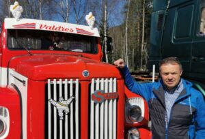 Ordfører Knut Arne Fjelltun (Sp) i Nord Aurdal kommune om motorshow, frivillighet.