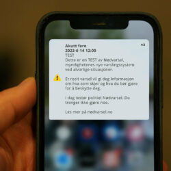 Omfattende varslingsprøve på mobilen - «Viktig melding – søk informasjon»