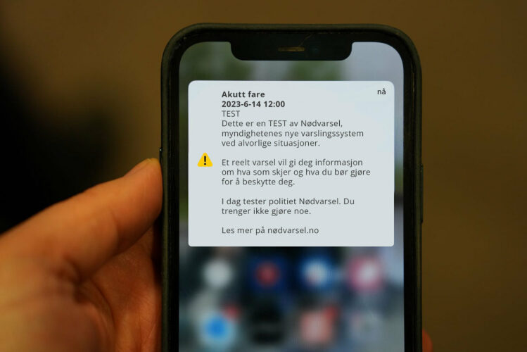 Omfattende varslingsprøve på mobilen - «Viktig melding – søk informasjon»