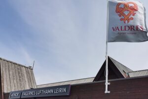 NM uka i seilflyging («Karlson på taket» er med) på Fagernes Lufthavn Leirin