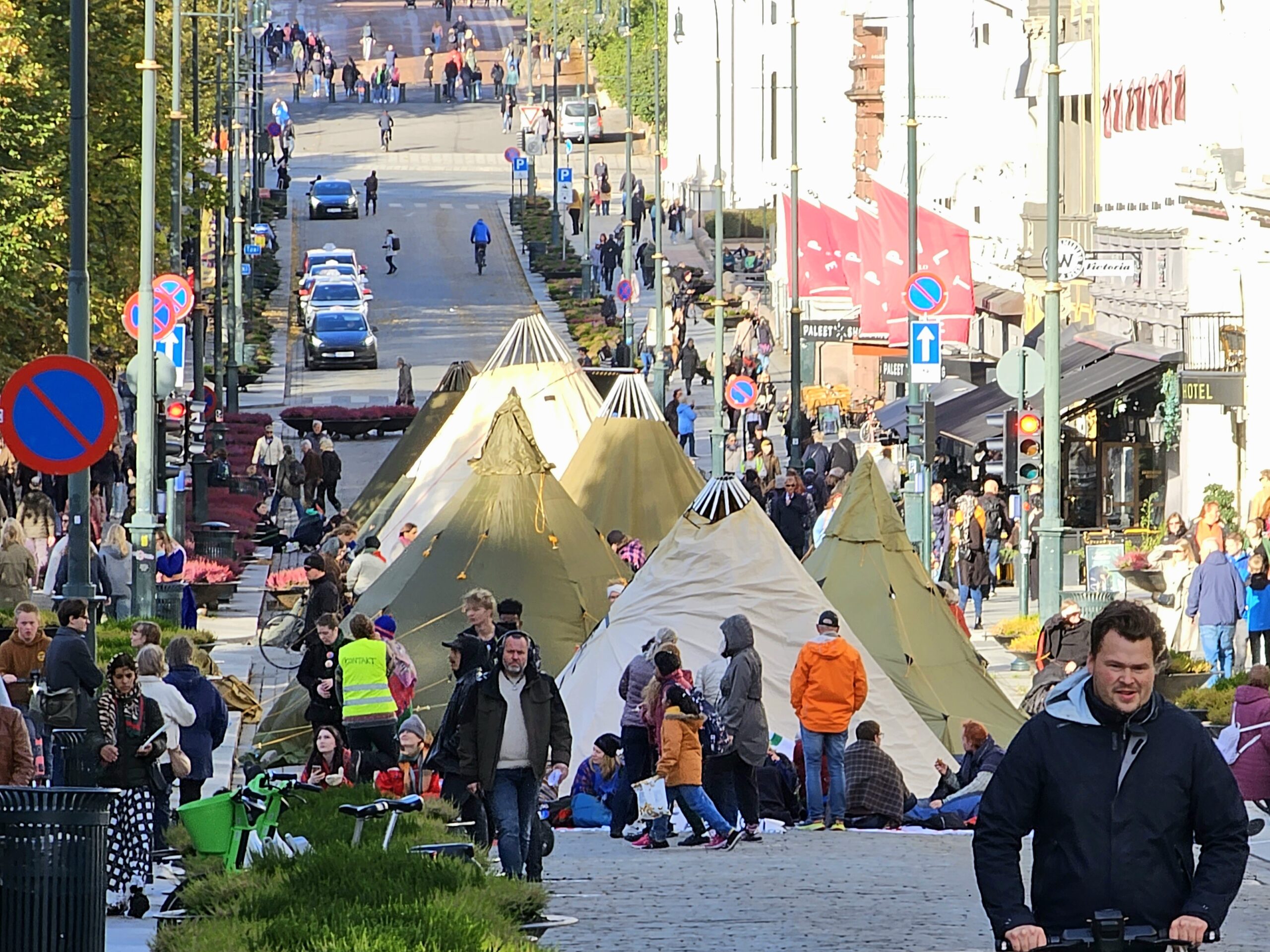 Det var et par lavoer på Karl Johan denne uka, men de blir som enkle fjelltelt å regne i forhold til den i Fagernes