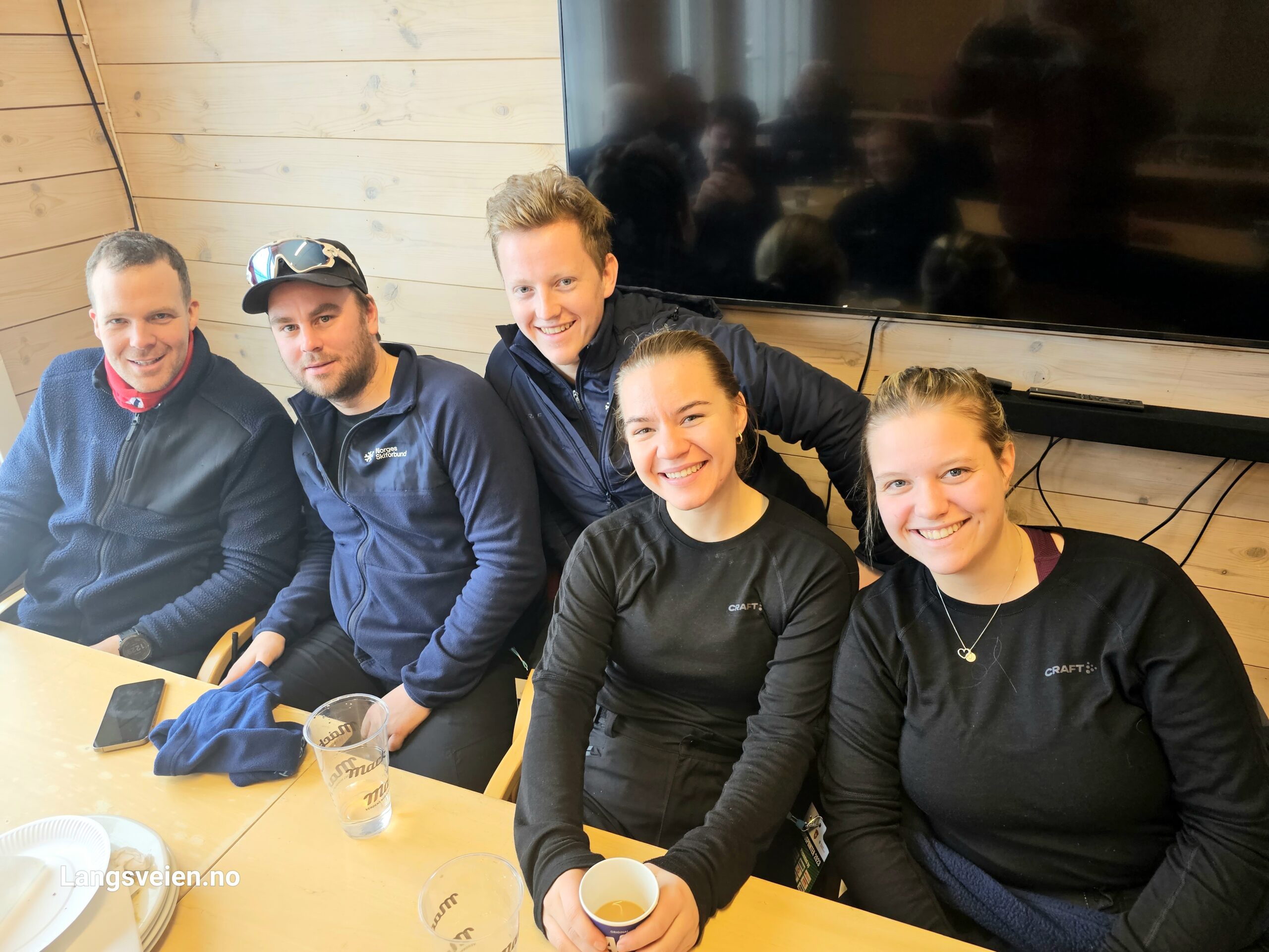 Fra høyre: Marthe Bråthen, Elina Nordstad, Joacim Nystad, Henning Olstad. Bak. Sander Haugland