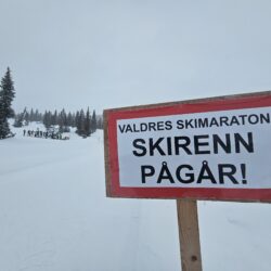 90 bilder og video med dugnadsfolk og skiløpere av ypperste klasse i Valdres Skimaraton