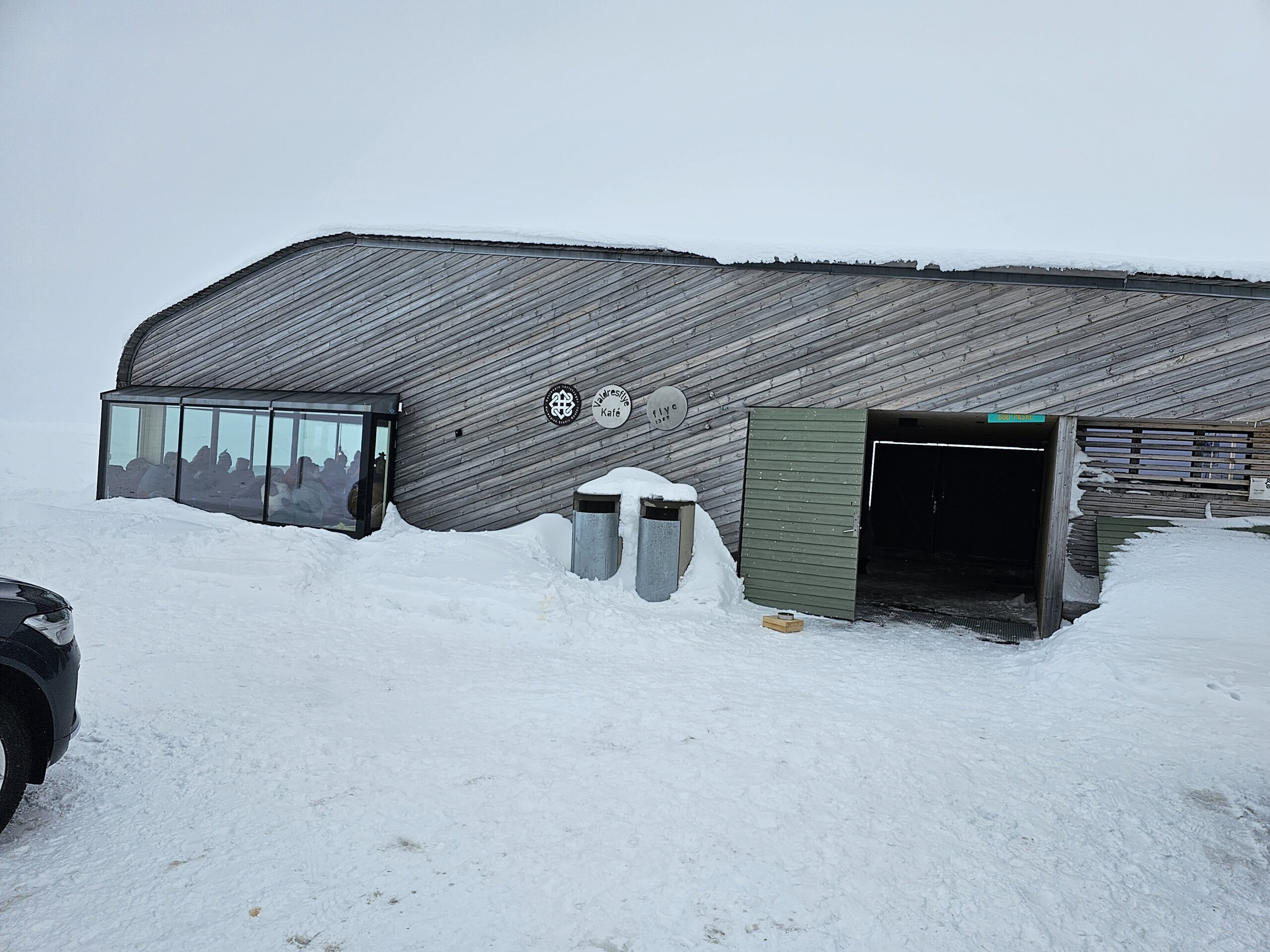 Åpent 1389 moh. på Valdresflye