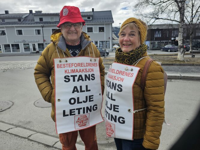 Bodvar Sonstad og Tove Skjelstad i Besteforeldrenes Klimaaksjon på Fagernes i Valdres