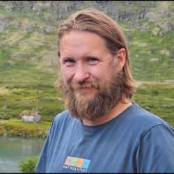 Fjellfolk ved Gjende og Besseggen. -Marius på DNT Bessheim.
