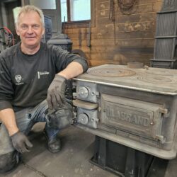 Tor Einar Bråten har et eventyrlig "dobbeltliv" .