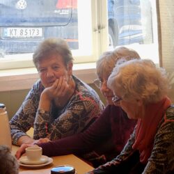 Frå venstre: Oddbjørg Grobakken, Aud Engen og Kirsten Hovi.