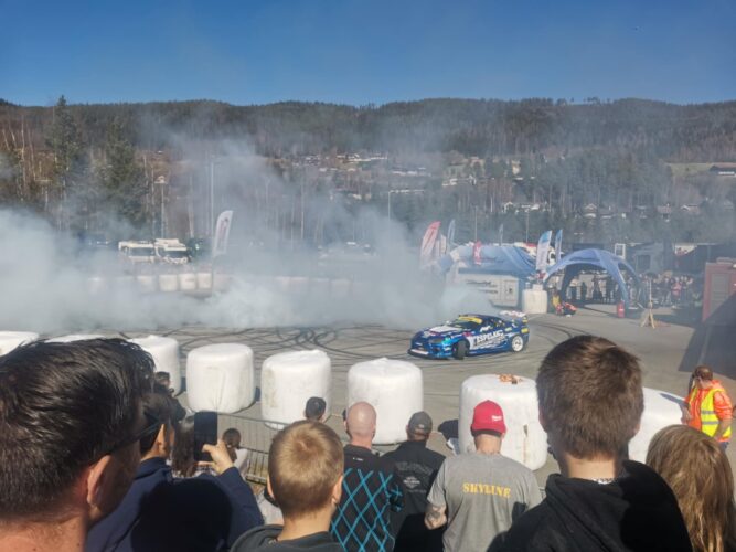"Smultringer", breisladd og "smykker" på Valdres Motorshow.