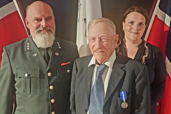 8. mai. -Hedra for FN-teneste i Gaza – fekk medalje på frigjeringsdagen